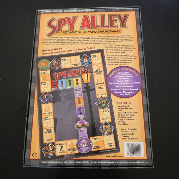 Spy Alley - Mensa Award-Winning Strategy Game - Ages 8+ - Picture 5 of 9
